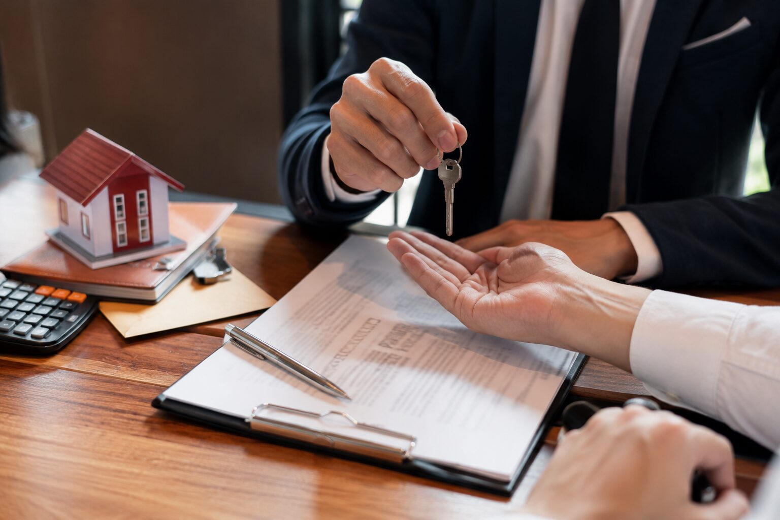 A quale Agenzia Immobiliare affidarsi a Cassarate? - Simone Perez Consulente Immobiliare